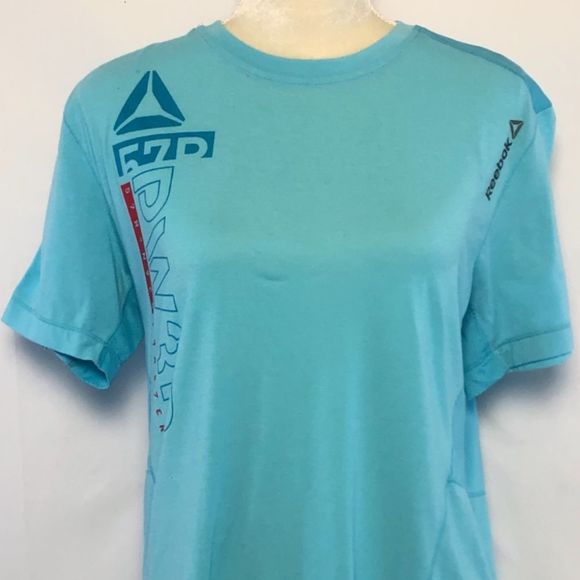 Reebok Tops - REEBOK DRY T-SHIRT SIZE M